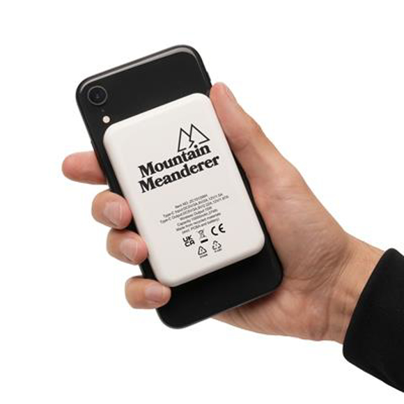 Picture of NOVA Wireless 10000mAh Magnetic Fast Charge Power Bank
