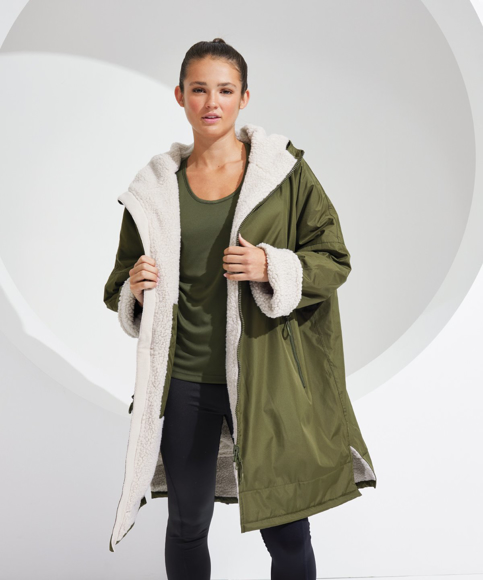 Picture of TriDri® All-seasons waterproof changing robe