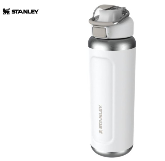 Picture of Stanley Classic Wellspring 710 ml recycled stainless steel insulated water bottle